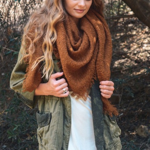 1 LEFT🌿Marigold Camel Mohair Fringe Blanket Scarf - Picture 2 of 4